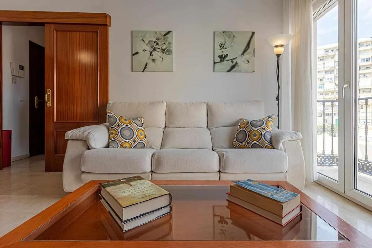 797 Holiday Rentals - Elegante apartamento para 2 en Torremolinos.